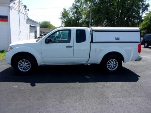 2015 NISSAN FRONTIER 4DR