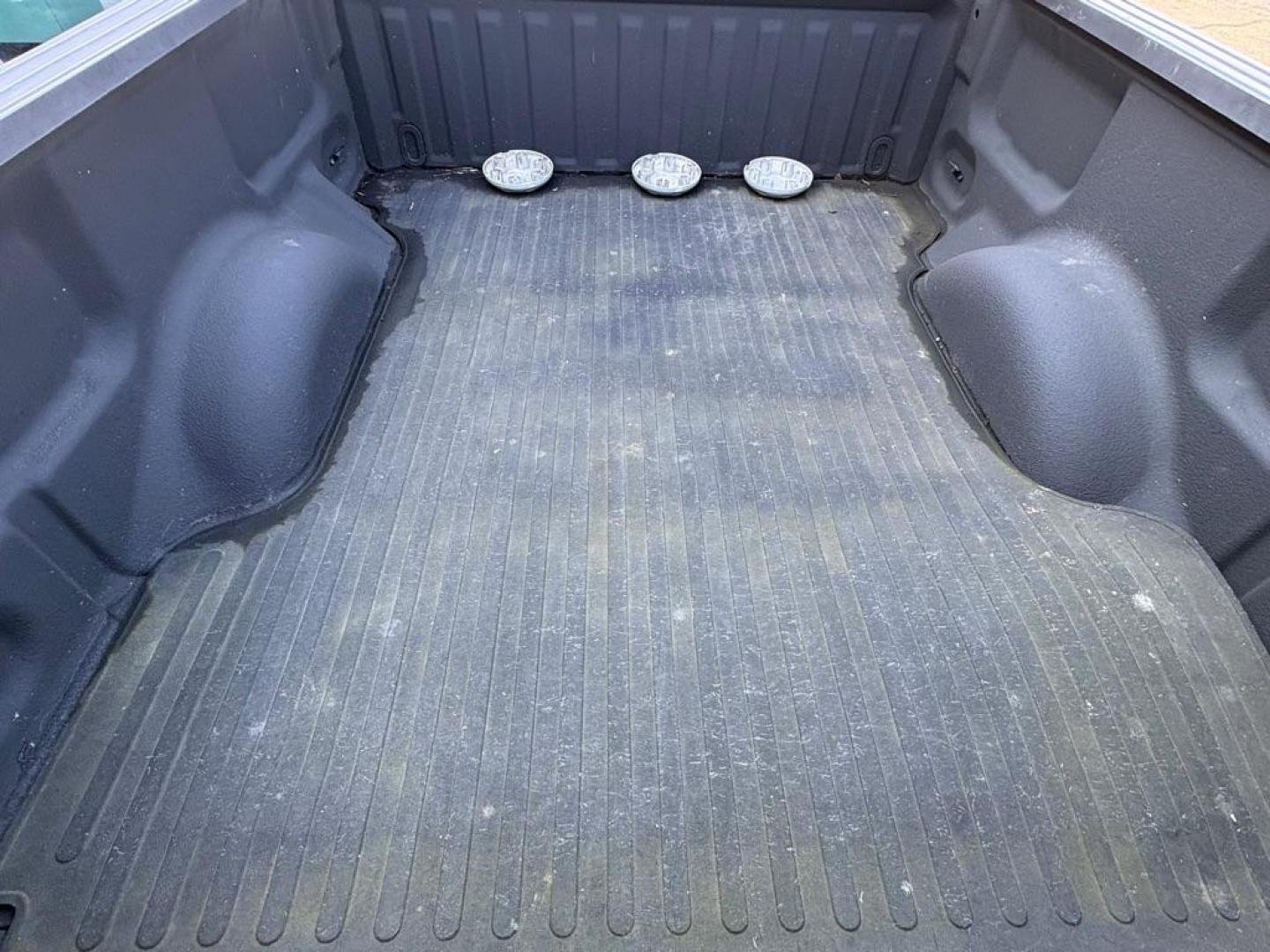 2012 WHITE FORD F150 XL (1FTMF1CM2CF) with an 3.7L engine, Automatic transmission, located at 501 E. Columbia St., Springfield, OH, 45503, (800) 262-7122, 39.925262, -83.801796 - ***Clean Carfax***XL***Reg Cab***Local Cab***New Tires***New Front and Rear Brake Pads and Rotors***New Battery***New Wipers***Fresh Oil Change*** Jay North Auto has offered hand picked vehicles since 1965! Our customer's enjoy a NO pressure buying experience with a small town feel. We are a - Photo#10