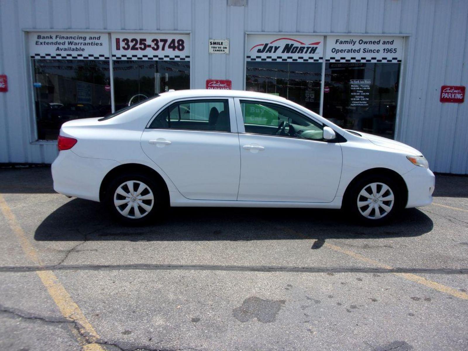 2009 WHITE TOYOTA COROLLA LE (2T1BU40EX9C) with an 1.8L engine, Automatic transmission, located at 501 E. Columbia St., Springfield, OH, 45503, (800) 262-7122, 39.925262, -83.801796 - ***1-Owner***Gas Saver***LE***Seviced and Detailed*** Jay North Auto has offered hand picked vehicles since 1965! Our customer's enjoy a NO pressure buying experience with a small town feel. All of our vehicles get fully inspected and detailed. We are a preferred dealer for many local credit uni - Photo #0