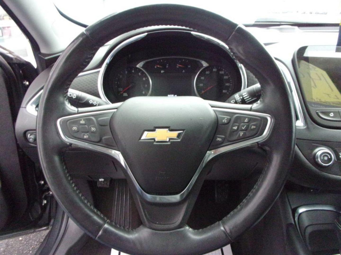 2018 GRAY CHEVROLET MALIBU LT (1G1ZD5ST2JF) with an 1.5L engine, Automatic transmission, located at 501 E. Columbia St., Springfield, OH, 45503, (800) 262-7122, 39.925262, -83.801796 - ***Clean Carfax***LT***Moonroof***Back-up Camera***84K Miles***Serviced and Detailed*** Jay North Auto has offered hand picked vehicles since 1965! Our customer's enjoy a NO pressure buying experience with a small town feel. All of our vehicles get fully inspected and detailed. We are a preferre - Photo#9