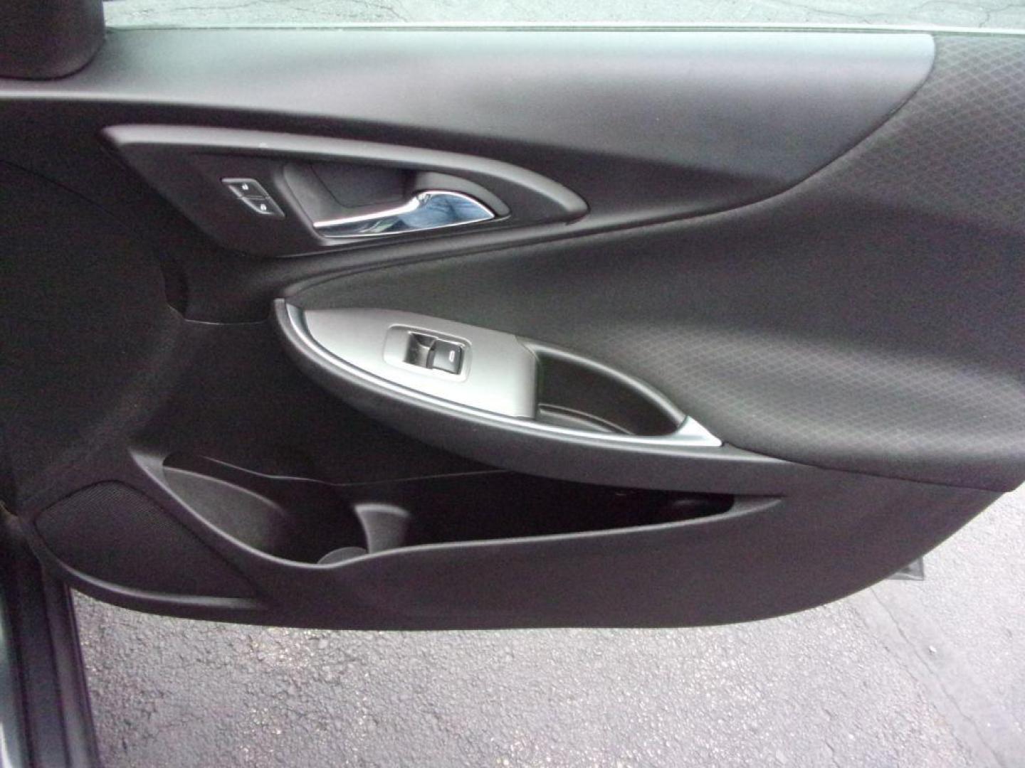2018 GRAY CHEVROLET MALIBU LT (1G1ZD5ST2JF) with an 1.5L engine, Automatic transmission, located at 501 E. Columbia St., Springfield, OH, 45503, (800) 262-7122, 39.925262, -83.801796 - ***Clean Carfax***LT***Moonroof***Back-up Camera***84K Miles***Serviced and Detailed*** Jay North Auto has offered hand picked vehicles since 1965! Our customer's enjoy a NO pressure buying experience with a small town feel. All of our vehicles get fully inspected and detailed. We are a preferre - Photo#18