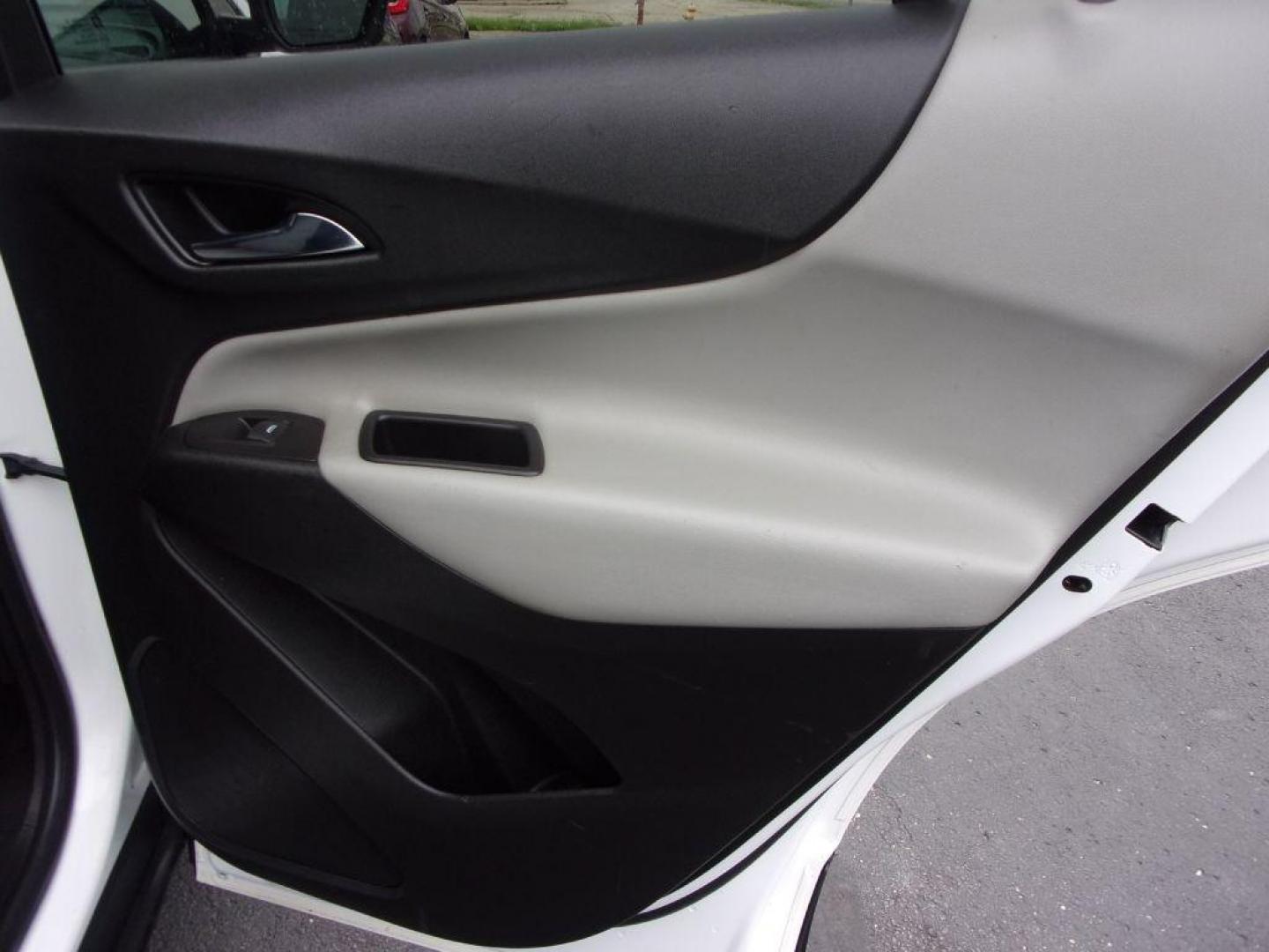 2020 WHITE CHEVROLET EQUINOX LS (2GNAXHEV0L6) with an 1.5L engine, Automatic transmission, located at 501 E. Columbia St., Springfield, OH, 45503, (800) 262-7122, 39.925262, -83.801796 - *** LS *** FWD *** Serviced and Detailed *** Power Seat *** Jay North Auto has offered hand picked vehicles since 1965! Our customer's enjoy a NO pressure buying experience with a small town feel. All of our vehicles get fully inspected and detailed. We are a preferred dealer for many local cred - Photo#15