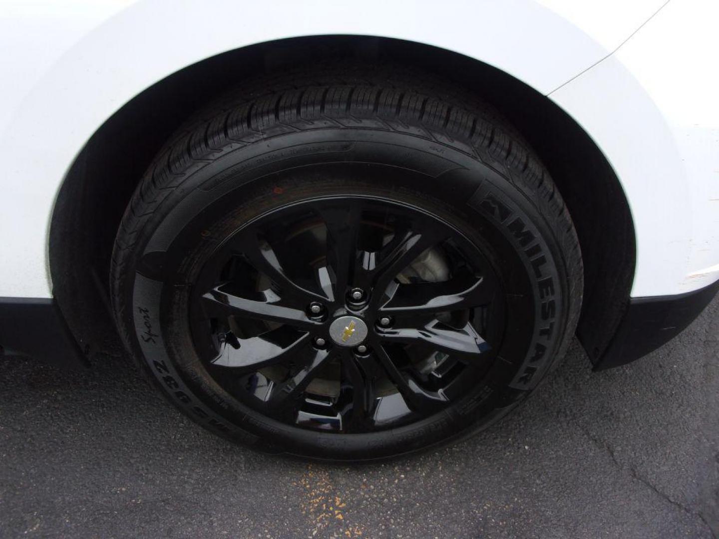 2020 WHITE CHEVROLET EQUINOX LS (2GNAXHEV0L6) with an 1.5L engine, Automatic transmission, located at 501 E. Columbia St., Springfield, OH, 45503, (800) 262-7122, 39.925262, -83.801796 - *** LS *** FWD *** Serviced and Detailed *** Power Seat *** Jay North Auto has offered hand picked vehicles since 1965! Our customer's enjoy a NO pressure buying experience with a small town feel. All of our vehicles get fully inspected and detailed. We are a preferred dealer for many local cred - Photo#21