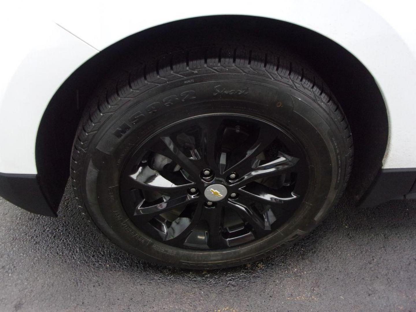 2020 WHITE CHEVROLET EQUINOX LS (2GNAXHEV0L6) with an 1.5L engine, Automatic transmission, located at 501 E. Columbia St., Springfield, OH, 45503, (800) 262-7122, 39.925262, -83.801796 - *** LS *** FWD *** Serviced and Detailed *** Power Seat *** Jay North Auto has offered hand picked vehicles since 1965! Our customer's enjoy a NO pressure buying experience with a small town feel. All of our vehicles get fully inspected and detailed. We are a preferred dealer for many local cred - Photo#22