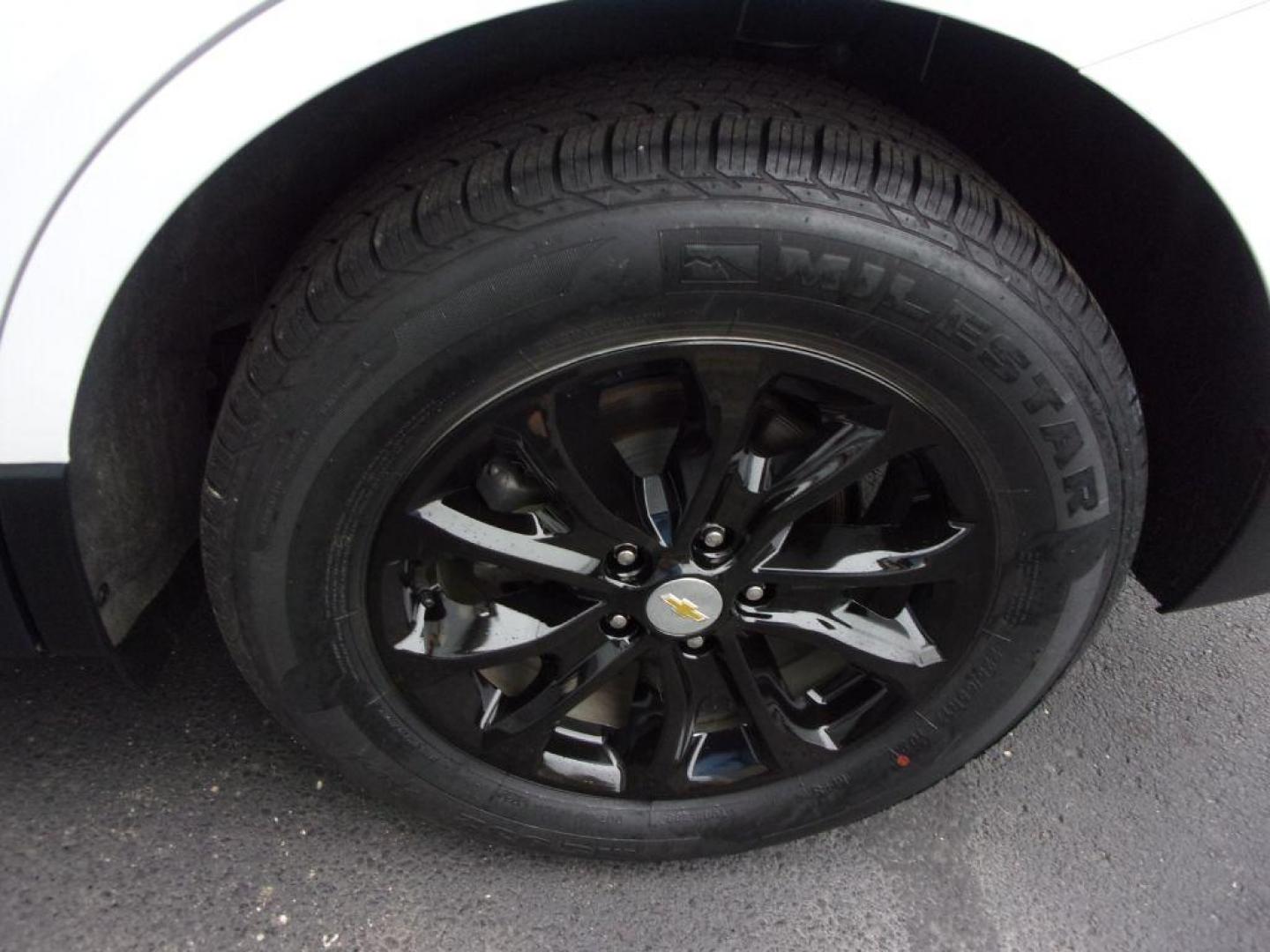 2020 WHITE CHEVROLET EQUINOX LS (2GNAXHEV0L6) with an 1.5L engine, Automatic transmission, located at 501 E. Columbia St., Springfield, OH, 45503, (800) 262-7122, 39.925262, -83.801796 - *** LS *** FWD *** Serviced and Detailed *** Power Seat *** Jay North Auto has offered hand picked vehicles since 1965! Our customer's enjoy a NO pressure buying experience with a small town feel. All of our vehicles get fully inspected and detailed. We are a preferred dealer for many local cred - Photo#23
