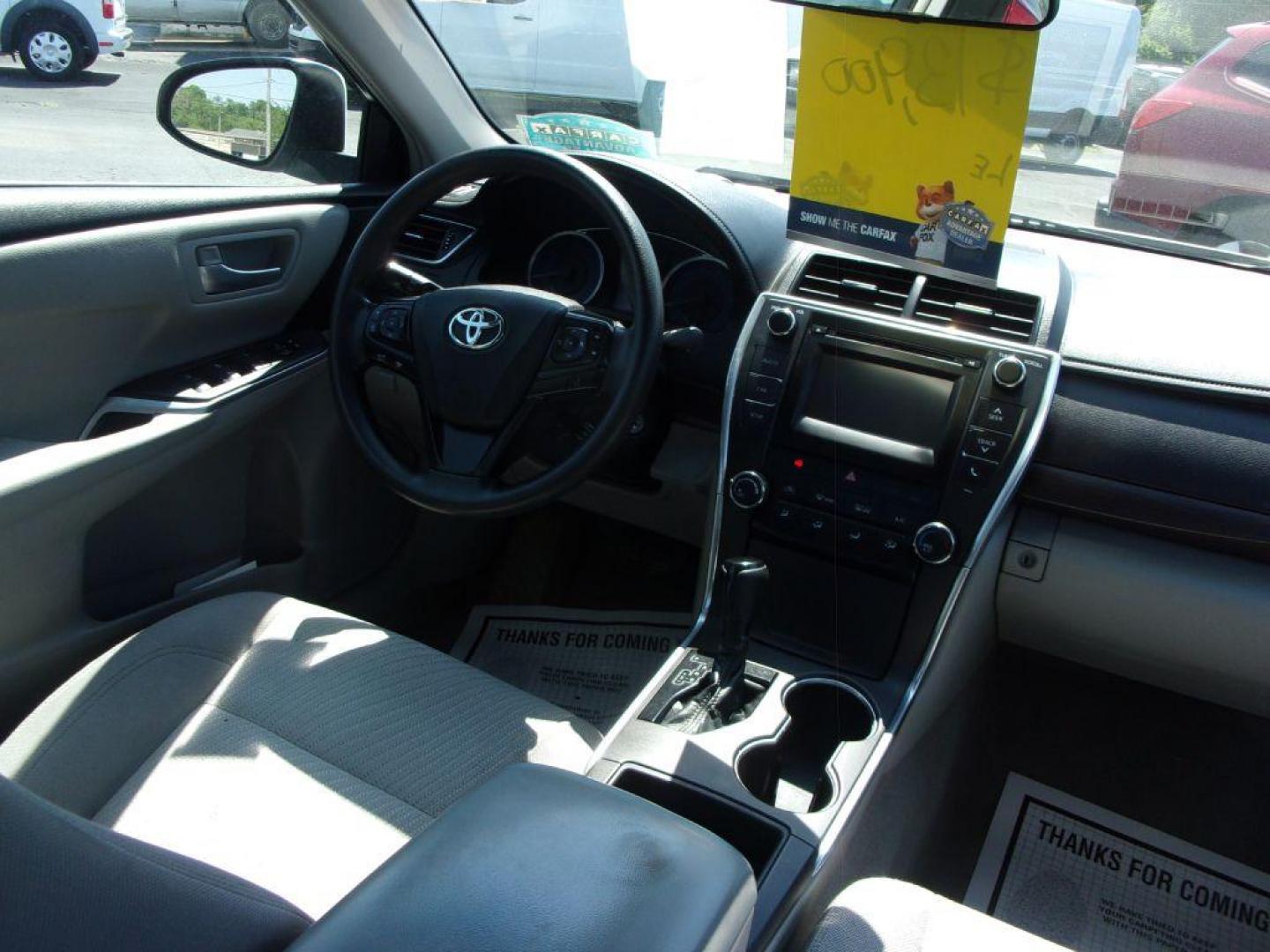 2017 WHITE TOYOTA CAMRY LE (4T1BF1FK1HU) with an 2.5L engine, Automatic transmission, located at 501 E. Columbia St., Springfield, OH, 45503, (800) 262-7122, 39.925262, -83.801796 - *** LE *** Serviced and Detailed *** Back Up Camera *** FWD *** Jay North Auto has offered hand picked vehicles since 1965! Our customer's enjoy a NO pressure buying experience with a small town feel. All of our vehicles get fully inspected and detailed. We are a preferred dealer for many local - Photo#9