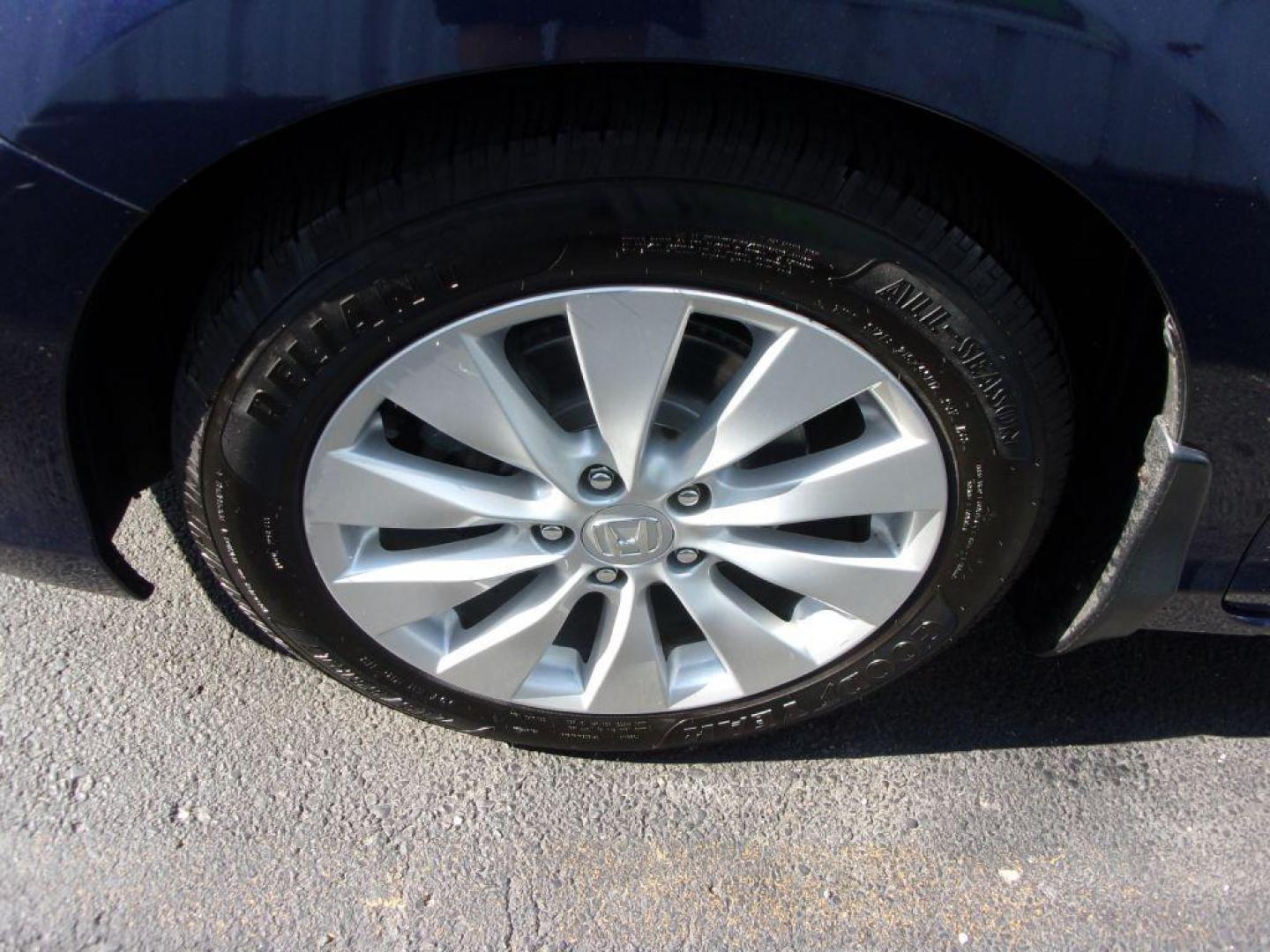 2013 BLUE HONDA ACCORD EXL (1HGCR2F89DA) with an 2.4L engine, Continuously Variable transmission, located at 501 E. Columbia St., Springfield, OH, 45503, (800) 262-7122, 39.925262, -83.801796 - Photo#24