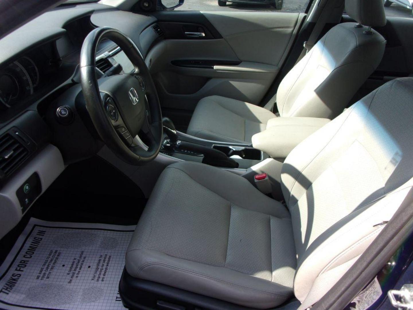 2013 BLUE HONDA ACCORD EXL (1HGCR2F89DA) with an 2.4L engine, Continuously Variable transmission, located at 501 E. Columbia St., Springfield, OH, 45503, (800) 262-7122, 39.925262, -83.801796 - Photo#8