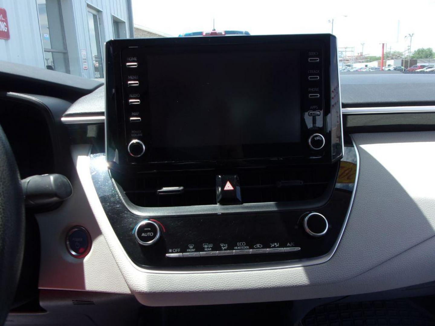 2020 WHITE TOYOTA COROLLA LE HYBRID (JTDEBRBE3LJ) with an 1.8L engine, Continuously Variable transmission, located at 501 E. Columbia St., Springfield, OH, 45503, (800) 262-7122, 39.925262, -83.801796 - ***1-Owner***Clean Carfax***New Tires***Hybrid***LE***Serviced and Detailed*** Jay North Auto has offered hand picked vehicles since 1965! Our customer's enjoy a NO pressure buying experience with a small town feel. All of our vehicles get fully inspected and detailed. We are a preferred dealer - Photo#10