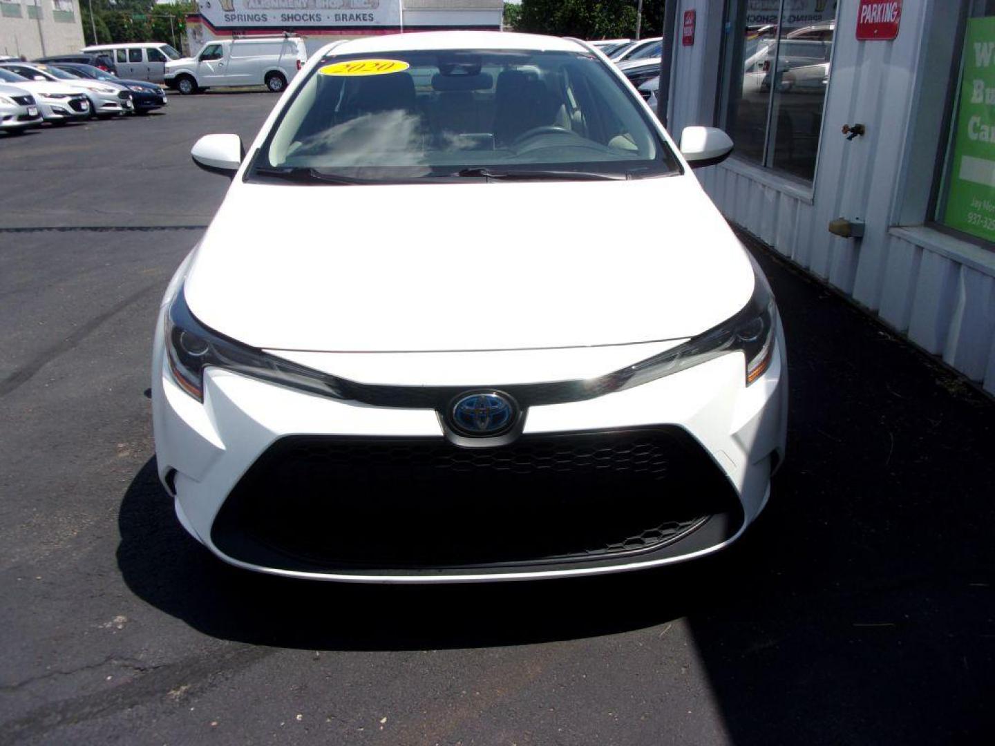 2020 WHITE TOYOTA COROLLA LE HYBRID (JTDEBRBE3LJ) with an 1.8L engine, Continuously Variable transmission, located at 501 E. Columbia St., Springfield, OH, 45503, (800) 262-7122, 39.925262, -83.801796 - ***1-Owner***Clean Carfax***New Tires***Hybrid***LE***Serviced and Detailed*** Jay North Auto has offered hand picked vehicles since 1965! Our customer's enjoy a NO pressure buying experience with a small town feel. All of our vehicles get fully inspected and detailed. We are a preferred dealer - Photo#1