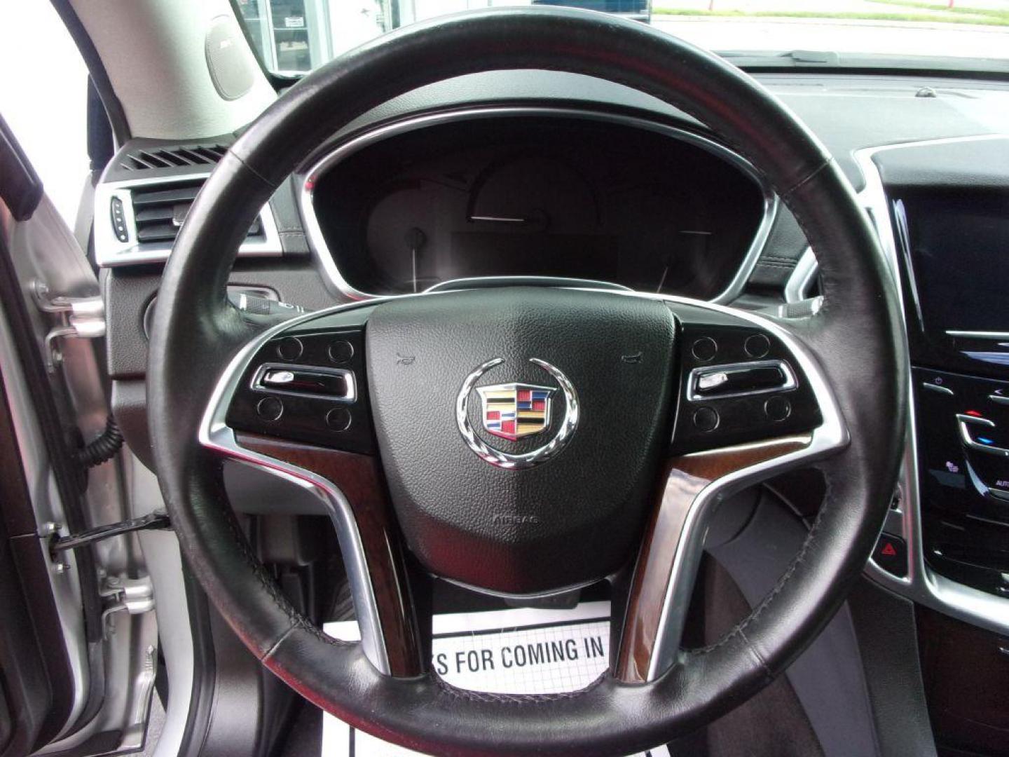 2016 SILVER CADILLAC SRX LUXURY COLLECTION (3GYFNBE33GS) with an 3.6L engine, Automatic transmission, located at 501 E. Columbia St., Springfield, OH, 45503, (800) 262-7122, 39.925262, -83.801796 - *** Serviced and Detailed *** FWD V6 *** Luxury Collection *** Moonroof *** Remote Start *** 22 Service Records on CarFax *** Jay North Auto has offered hand picked vehicles since 1965! Our customer's enjoy a NO pressure buying experience with a small town feel. All of our vehicles get fully in - Photo#9
