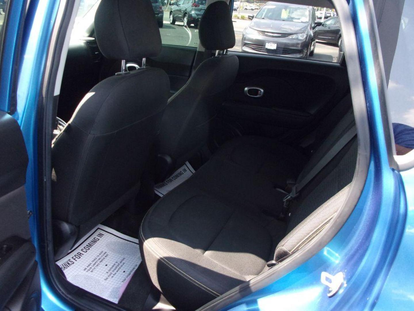 2016 BLUE KIA SOUL + (KNDJP3A55G7) with an 2.0L engine, Automatic transmission, located at 501 E. Columbia St., Springfield, OH, 45503, (800) 262-7122, 39.925262, -83.801796 - Photo#8