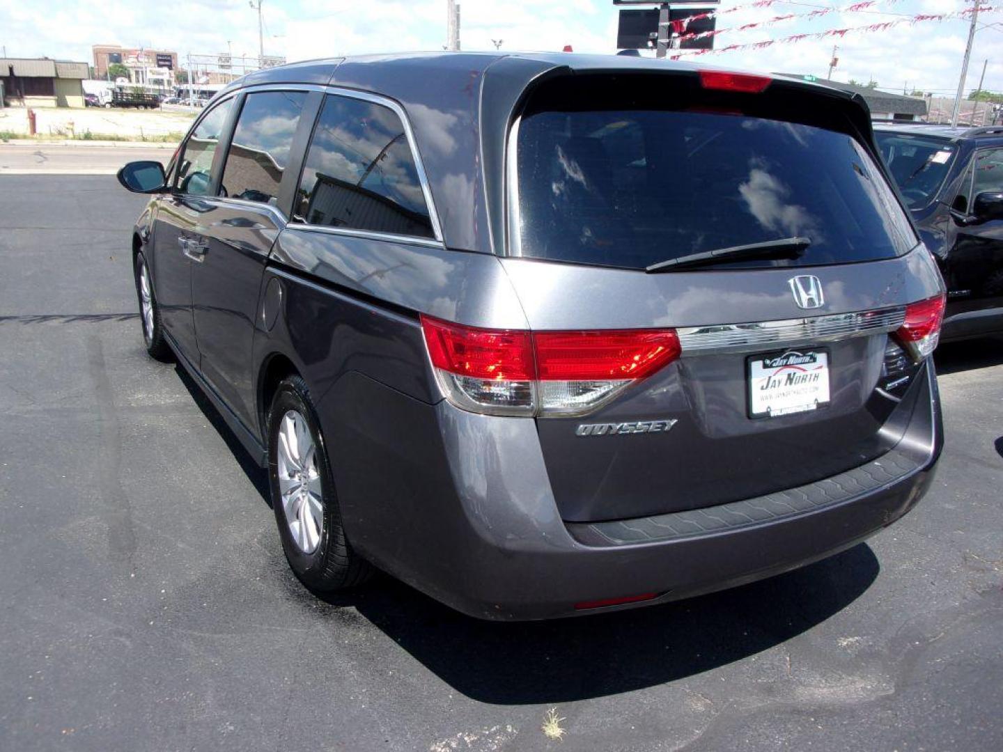 2016 GRAY HONDA ODYSSEY SE (5FNRL5H3XGB) with an 3.5L engine, Automatic transmission, located at 501 E. Columbia St., Springfield, OH, 45503, (800) 262-7122, 39.925262, -83.801796 - *** New Timing Belt w/ water pump and pulleys *** Transmission Serviced *** Coolant Serviced *** New Front and Rear Brakes *** New Tires *** Tune Up *** Jay North Auto has offered hand picked vehicles since 1965! Our customer's enjoy a NO pressure buying experience with a small town feel. All o - Photo#4