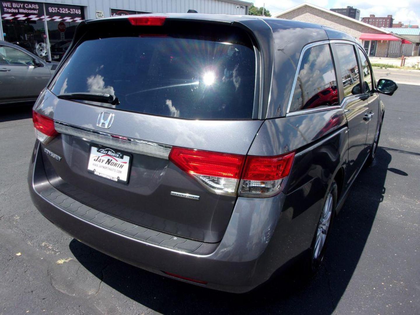 2016 GRAY HONDA ODYSSEY SE (5FNRL5H3XGB) with an 3.5L engine, Automatic transmission, located at 501 E. Columbia St., Springfield, OH, 45503, (800) 262-7122, 39.925262, -83.801796 - *** New Timing Belt w/ water pump and pulleys *** Transmission Serviced *** Coolant Serviced *** New Front and Rear Brakes *** New Tires *** Tune Up *** Jay North Auto has offered hand picked vehicles since 1965! Our customer's enjoy a NO pressure buying experience with a small town feel. All o - Photo#5