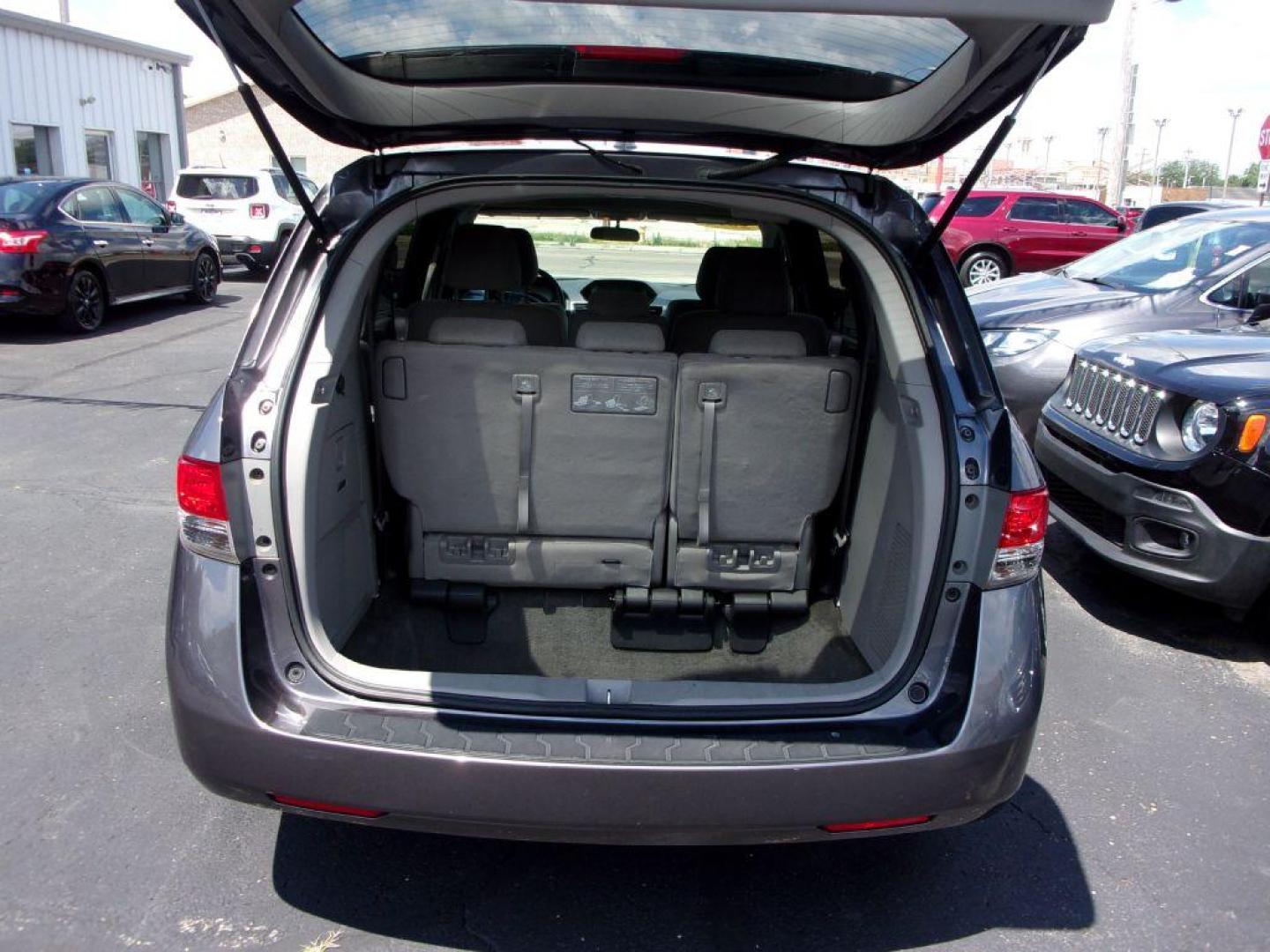 2016 GRAY HONDA ODYSSEY SE (5FNRL5H3XGB) with an 3.5L engine, Automatic transmission, located at 501 E. Columbia St., Springfield, OH, 45503, (800) 262-7122, 39.925262, -83.801796 - *** New Timing Belt w/ water pump and pulleys *** Transmission Serviced *** Coolant Serviced *** New Front and Rear Brakes *** New Tires *** Tune Up *** Jay North Auto has offered hand picked vehicles since 1965! Our customer's enjoy a NO pressure buying experience with a small town feel. All o - Photo#6