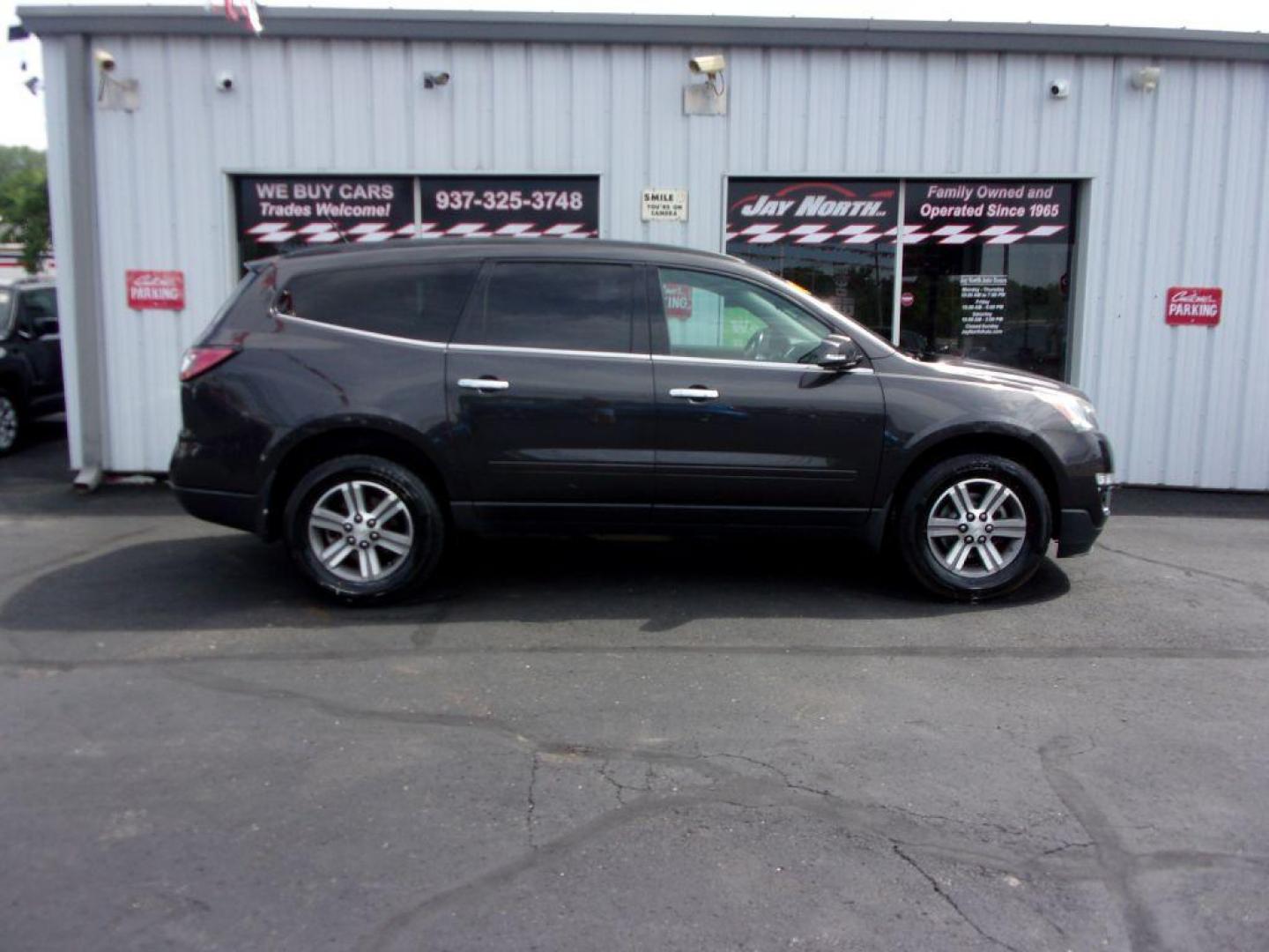2015 GRAY CHEVROLET TRAVERSE LT (1GNKRGKD1FJ) with an 3.6L engine, Automatic transmission, located at 501 E. Columbia St., Springfield, OH, 45503, (800) 262-7122, 39.925262, -83.801796 - ***LT***Heated Seats***Remote Start***Captians Chairs***3rd Row Seating***New Tires***Serviced and Detailed*** Jay North Auto has offered hand picked vehicles since 1965! Our customer's enjoy a NO pressure buying experience with a small town feel. All of our vehicles get fully inspected and deta - Photo#0