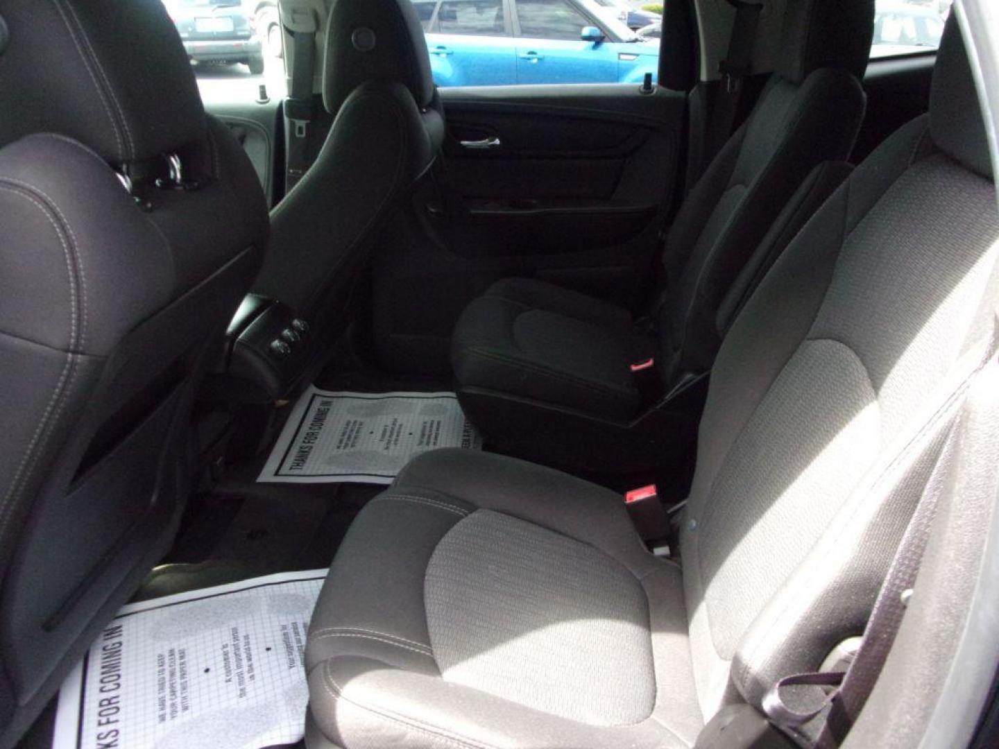 2015 GRAY CHEVROLET TRAVERSE LT (1GNKRGKD1FJ) with an 3.6L engine, Automatic transmission, located at 501 E. Columbia St., Springfield, OH, 45503, (800) 262-7122, 39.925262, -83.801796 - ***LT***Heated Seats***Remote Start***Captians Chairs***3rd Row Seating***New Tires***Serviced and Detailed*** Jay North Auto has offered hand picked vehicles since 1965! Our customer's enjoy a NO pressure buying experience with a small town feel. All of our vehicles get fully inspected and deta - Photo#14