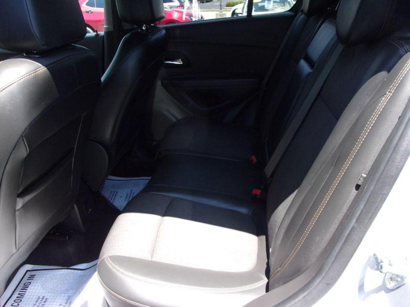 2019 SILVER CHEVROLET TRAX 1LT (KL7CJPSB2KB) with an 1.4L engine, Automatic transmission, located at 501 E. Columbia St., Springfield, OH, 45503, (800) 262-7122, 39.925262, -83.801796 - ***1-Owner***Clean Carfax***AWD***1LT***Serviced and Detailed*** Jay North Auto has offered hand picked vehicles since 1965! Our customer's enjoy a NO pressure buying experience with a small town feel. All of our vehicles get fully inspected and detailed. We are a preferred dealer for many local - Photo#13