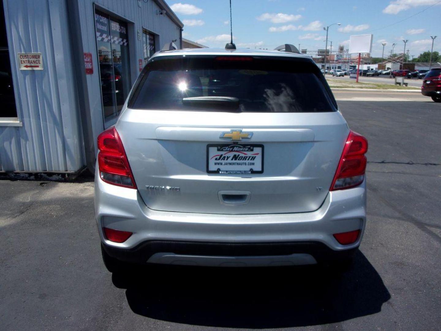 2019 SILVER CHEVROLET TRAX 1LT (KL7CJPSB2KB) with an 1.4L engine, Automatic transmission, located at 501 E. Columbia St., Springfield, OH, 45503, (800) 262-7122, 39.925262, -83.801796 - ***1-Owner***Clean Carfax***AWD***1LT***Serviced and Detailed*** Jay North Auto has offered hand picked vehicles since 1965! Our customer's enjoy a NO pressure buying experience with a small town feel. All of our vehicles get fully inspected and detailed. We are a preferred dealer for many local - Photo#4