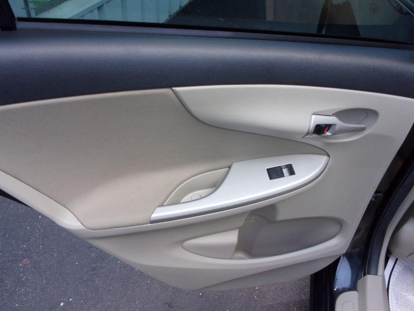 2012 BLACK TOYOTA COROLLA LE (2T1BU4EE5CC) with an 1.8L engine, Automatic transmission, located at 501 E. Columbia St., Springfield, OH, 45503, (800) 262-7122, 39.925262, -83.801796 - ***LE***Only 71k Miles***LOW MILES***New Tires***Manager Special***Serviced and Detailed*** Jay North Auto has offered hand picked vehicles since 1965! Our customer's enjoy a NO pressure buying experience with a small town feel. All of our vehicles get fully inspected and detailed. We are a pref - Photo#12