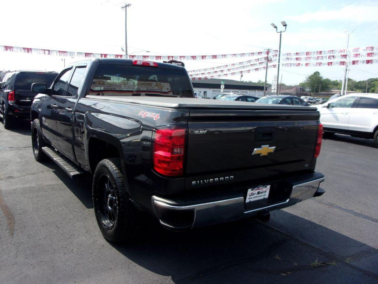 2014 GRAY CHEVROLET SILVERADO 1500 LT (1GCVKREH4EZ) with an 4.3L engine, Automatic transmission, located at 501 E. Columbia St., Springfield, OH, 45503, (800) 262-7122, 39.925262, -83.801796 - *** LT *** 4.3L V6 4x4 *** Upgraded Wheels *** For more information and photos, please log on to jaynorthauto.com, where you can view the CARFAX and SHOP BY PAYMENT - Photo#5