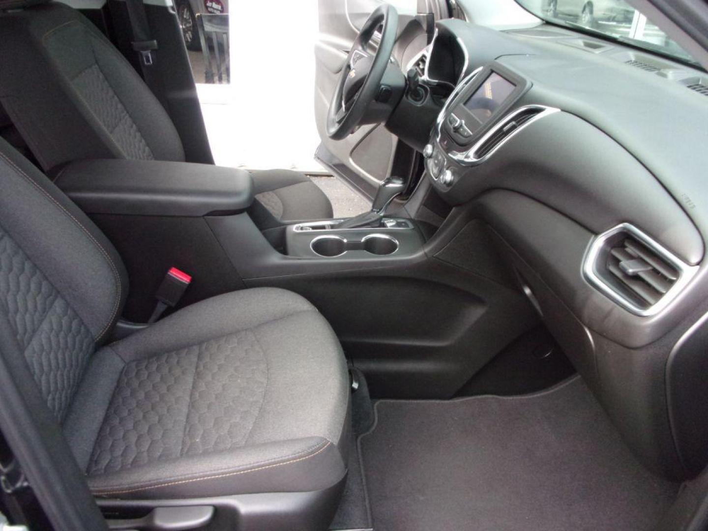 2020 BLUE CHEVROLET EQUINOX LT (2GNAXTEV8L6) with an 1.5L engine, Automatic transmission, located at 501 E. Columbia St., Springfield, OH, 45503, (800) 262-7122, 39.925262, -83.801796 - ***LT***AWD***Lane Assist***Blind Spot***Power Seat***Serviced and Detailed*** Jay North Auto has offered hand picked vehicles since 1965! Our customer's enjoy a NO pressure buying experience with a small town feel. All of our vehicles get fully inspected and detailed. We are a preferred dealer - Photo#18