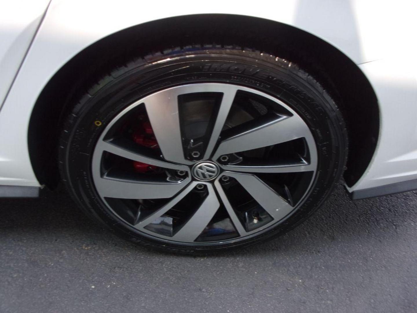 2019 WHITE VOLKSWAGEN JETTA GLI (3VW5T7BU8KM) with an 2.0L engine, 6-Speed Manual transmission, located at 501 E. Columbia St., Springfield, OH, 45503, (800) 262-7122, 39.925262, -83.801796 - *** GLI 6 - Speed Manual *** NICE!!! *** Serviced and Detailed *** Premium Audio *** Jay North Auto has offered hand picked vehicles since 1965! Our customer's enjoy a NO pressure buying experience with a small town feel. All of our vehicles get fully inspected and detailed. We are a preferred - Photo#24