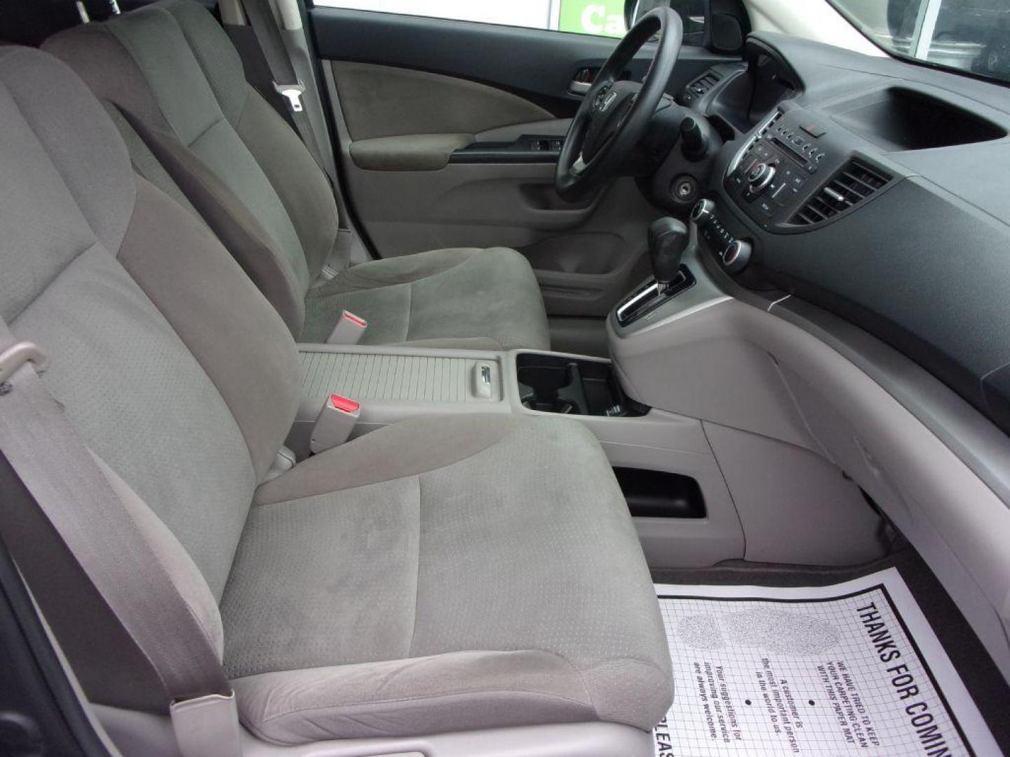 2013 GRAY HONDA CR-V EX (2HKRM4H56DH) with an 2.4L engine, Automatic transmission, located at 501 E. Columbia St., Springfield, OH, 45503, (800) 262-7122, 39.925262, -83.801796 - ***1-Owner***Clean Carfax***AWD***EX***Updated Timing***Serviced and Detailed*** Jay North Auto has offered hand picked vehicles since 1965! Our customer's enjoy a NO pressure buying experience with a small town feel. All of our vehicles get fully inspected and detailed. We are a preferred deale - Photo#18