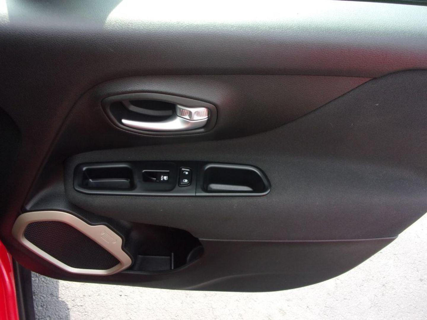 2017 RED JEEP RENEGADE LATITUDE (ZACCJBBB9HP) with an 2.4L engine, Automatic transmission, located at 501 E. Columbia St., Springfield, OH, 45503, (800) 262-7122, 39.925262, -83.801796 - Photo#17