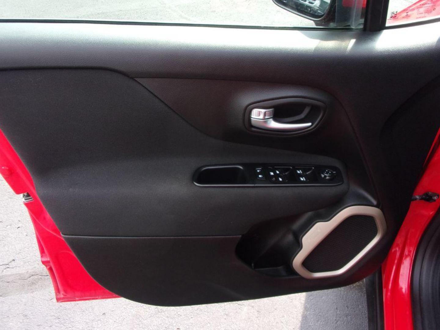 2017 RED JEEP RENEGADE LATITUDE (ZACCJBBB9HP) with an 2.4L engine, Automatic transmission, located at 501 E. Columbia St., Springfield, OH, 45503, (800) 262-7122, 39.925262, -83.801796 - Photo#7