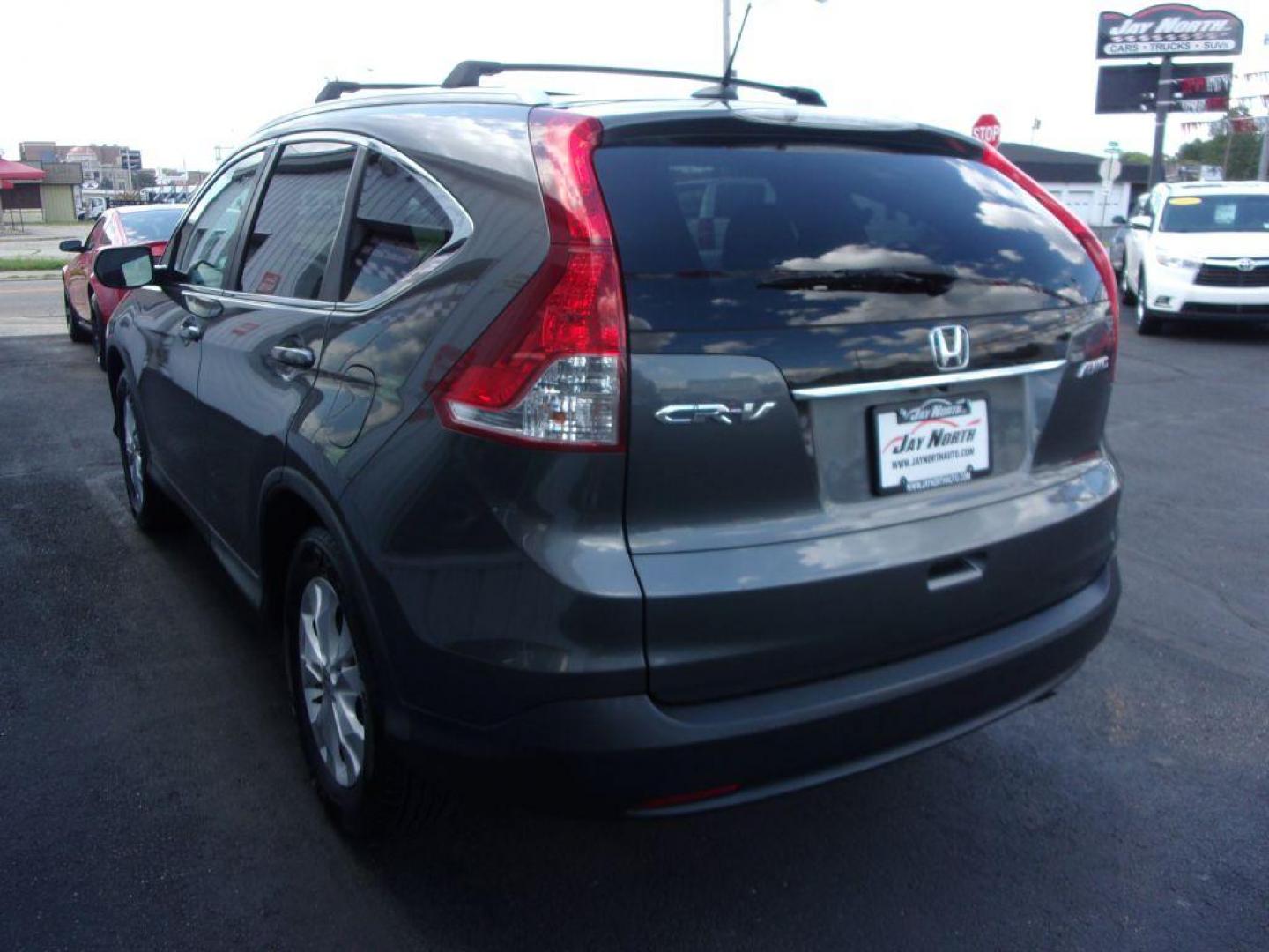 2014 GRAY HONDA CR-V EXL (2HKRM4H78EH) with an 2.4L engine, Automatic transmission, located at 501 E. Columbia St., Springfield, OH, 45503, (800) 262-7122, 39.925262, -83.801796 - Photo#5