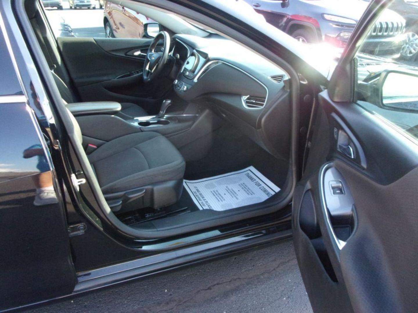 2018 BLACK CHEVROLET MALIBU LT (1G1ZD5ST1JF) with an 1.5L engine, Automatic transmission, located at 501 E. Columbia St., Springfield, OH, 45503, (800) 262-7122, 39.925262, -83.801796 - Photo#15