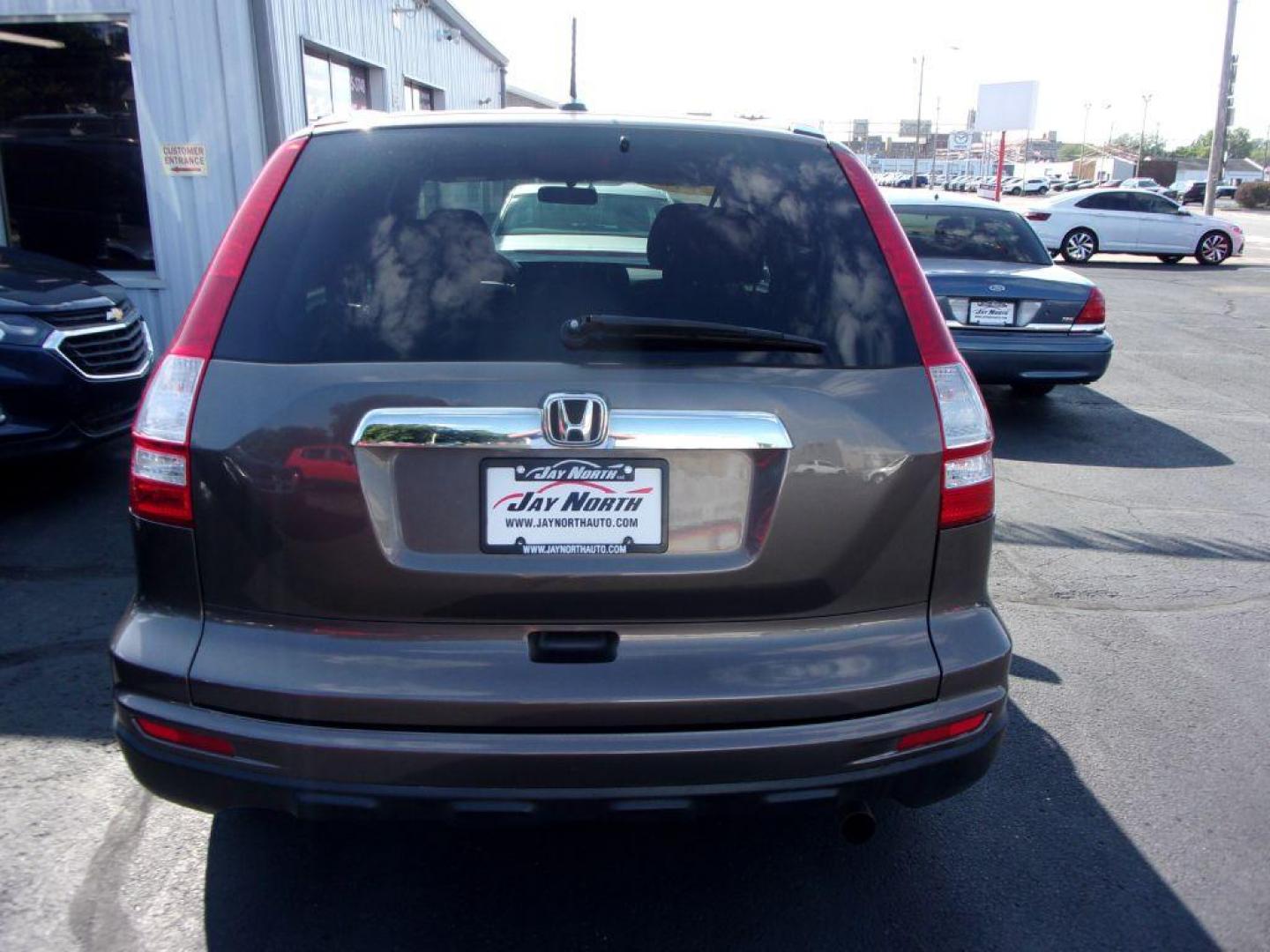 2010 GRAY HONDA CR-V EXL (5J6RE4H7XAL) with an 2.4L engine, Automatic transmission, located at 501 E. Columbia St., Springfield, OH, 45503, (800) 262-7122, 39.925262, -83.801796 - *** New Tires *** EX-L *** Moonroof *** Leather Seating *** AWD *** Serviced and Detailed *** Jay North Auto has offered hand picked vehicles since 1965! Our customer's enjoy a NO pressure buying experience with a small town feel. All of our vehicles get fully inspected and detailed. We are a p - Photo#4