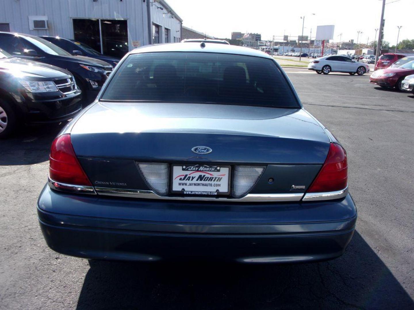 2010 BLUE FORD CROWN VICTORIA POLICE INTERCEPTOR (2FABP7BV1AX) with an 4.6L engine, Automatic transmission, located at 501 E. Columbia St., Springfield, OH, 45503, (800) 262-7122, 39.925262, -83.801796 - Photo#5