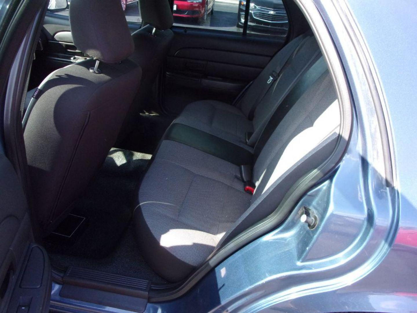 2010 BLUE FORD CROWN VICTORIA POLICE INTERCEPTOR (2FABP7BV1AX) with an 4.6L engine, Automatic transmission, located at 501 E. Columbia St., Springfield, OH, 45503, (800) 262-7122, 39.925262, -83.801796 - Photo#8
