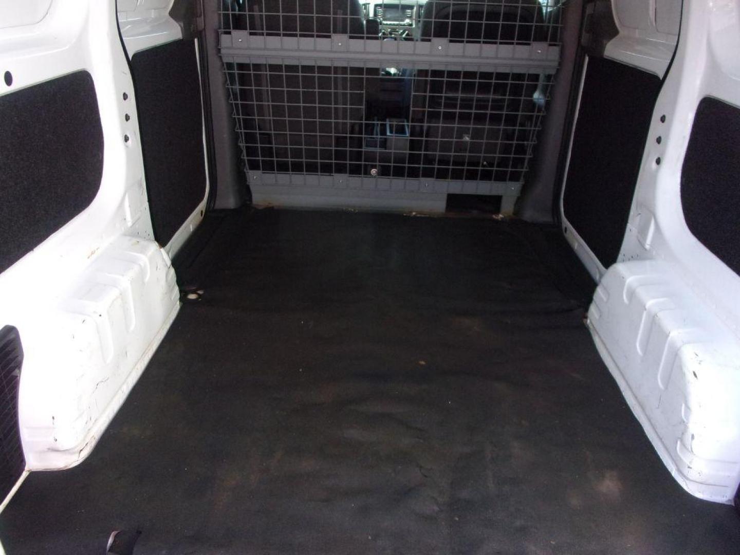 2018 WHITE CHEVROLET CITY EXPRESS LT (3N63M0ZN1JK) with an 2.0L engine, Automatic transmission, located at 501 E. Columbia St., Springfield, OH, 45503, (800) 262-7122, 39.925262, -83.801796 - Photo#12