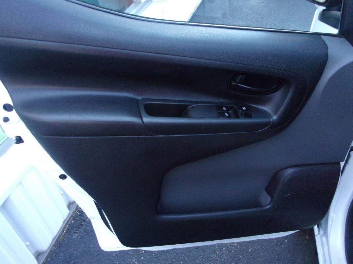 2018 WHITE CHEVROLET CITY EXPRESS LT (3N63M0ZN1JK) with an 2.0L engine, Automatic transmission, located at 501 E. Columbia St., Springfield, OH, 45503, (800) 262-7122, 39.925262, -83.801796 - Photo#7