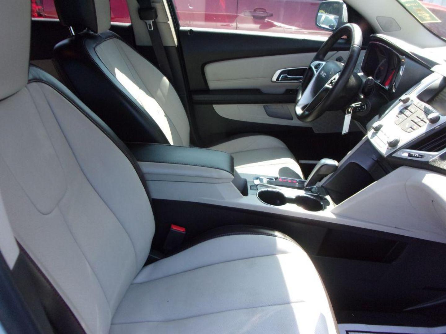 2015 SILVER GMC TERRAIN SLT (2GKALTEK8F6) with an 2.4L engine, Automatic transmission, located at 501 E. Columbia St., Springfield, OH, 45503, (800) 262-7122, 39.925262, -83.801796 - *** Heated Leather Seating *** Moonroof *** Back Up Camera *** Pioneer Audio *** Clean CarFax x/ 24 Service Records *** SLT *** Serviced and Detailed *** FWD *** Remote Start *** Power Rear Gate *** Jay North Auto has offered hand picked vehicles since 1965! Our customer's enjoy a NO pressure bu - Photo#17