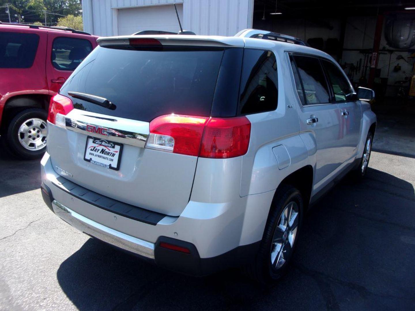2015 SILVER GMC TERRAIN SLT (2GKALTEK8F6) with an 2.4L engine, Automatic transmission, located at 501 E. Columbia St., Springfield, OH, 45503, (800) 262-7122, 39.925262, -83.801796 - *** Heated Leather Seating *** Moonroof *** Back Up Camera *** Pioneer Audio *** Clean CarFax x/ 24 Service Records *** SLT *** Serviced and Detailed *** FWD *** Remote Start *** Power Rear Gate *** Jay North Auto has offered hand picked vehicles since 1965! Our customer's enjoy a NO pressure bu - Photo#6