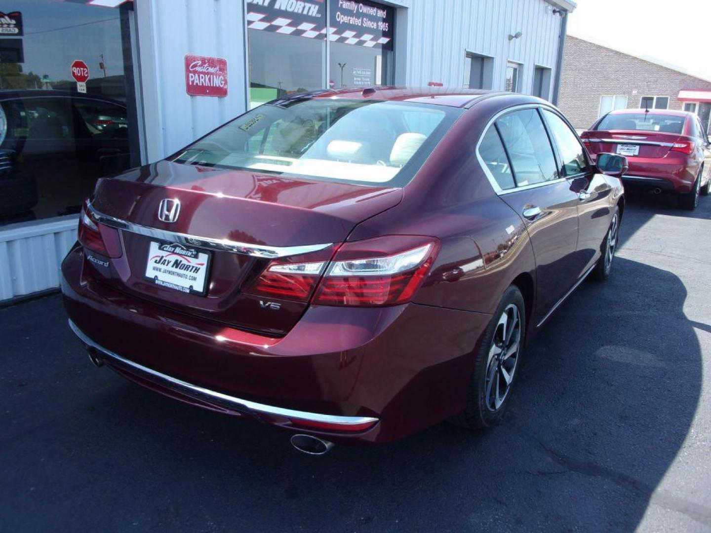2017 RED HONDA ACCORD EXL (1HGCR3F80HA) with an 3.5L engine, Automatic transmission, located at 501 E. Columbia St., Springfield, OH, 45503, (800) 262-7122, 39.925262, -83.801796 - Photo#3