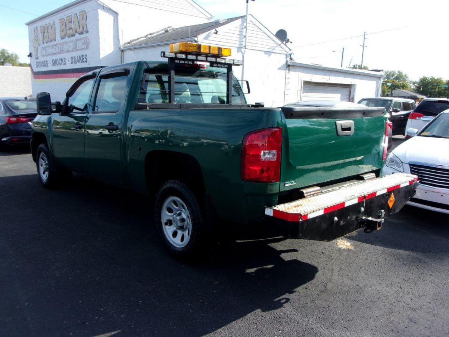 2011 GREEN CHEVROLET SILVERADO 1500 CREW CAB (3GCPCPEA1BG) with an 4.8L engine, Automatic transmission, located at 501 E. Columbia St., Springfield, OH, 45503, (800) 262-7122, 39.925262, -83.801796 - ***1-Owner***Work Truck***Crew Cab***Serviced and Detailed*** Jay North Auto has offered hand picked vehicles since 1965! Our customer's enjoy a NO pressure buying experience with a small town feel. All of our vehicles get fully inspected and detailed. We are a preferred dealer for many local cr - Photo#3