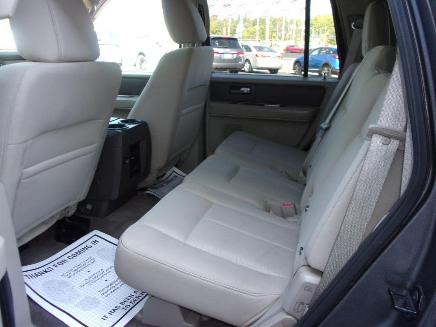 2013 GRAY FORD EXPEDITION XLT (1FMJU1H53DE) with an 5.4L engine, Automatic transmission, located at 501 E. Columbia St., Springfield, OH, 45503, (800) 262-7122, 39.925262, -83.801796 - *** New Tires *** 5.4L RWD *** 3RD Row Seating *** Serviced and Detailed ***( price reflects moonroof needs repaired to be used ) *** Jay North Auto has offered hand picked vehicles since 1965! Our customer's enjoy a NO pressure buying experience with a small town feel. All of our vehicles get - Photo#9