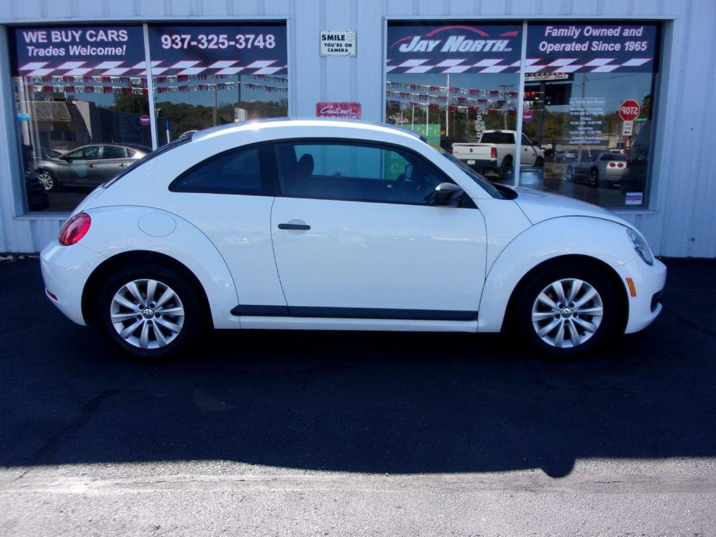 2013 WHITE VOLKSWAGEN BEETLE 2.5L (3VWFP7AT4DM) with an 2.5L engine, Automatic transmission, located at 501 E. Columbia St., Springfield, OH, 45503, (800) 262-7122, 39.925262, -83.801796 - Photo#0