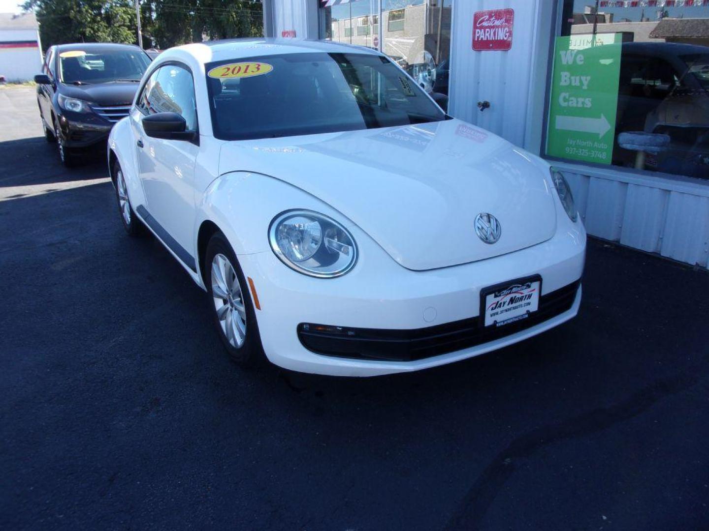 2013 WHITE VOLKSWAGEN BEETLE 2.5L (3VWFP7AT4DM) with an 2.5L engine, Automatic transmission, located at 501 E. Columbia St., Springfield, OH, 45503, (800) 262-7122, 39.925262, -83.801796 - Photo#2