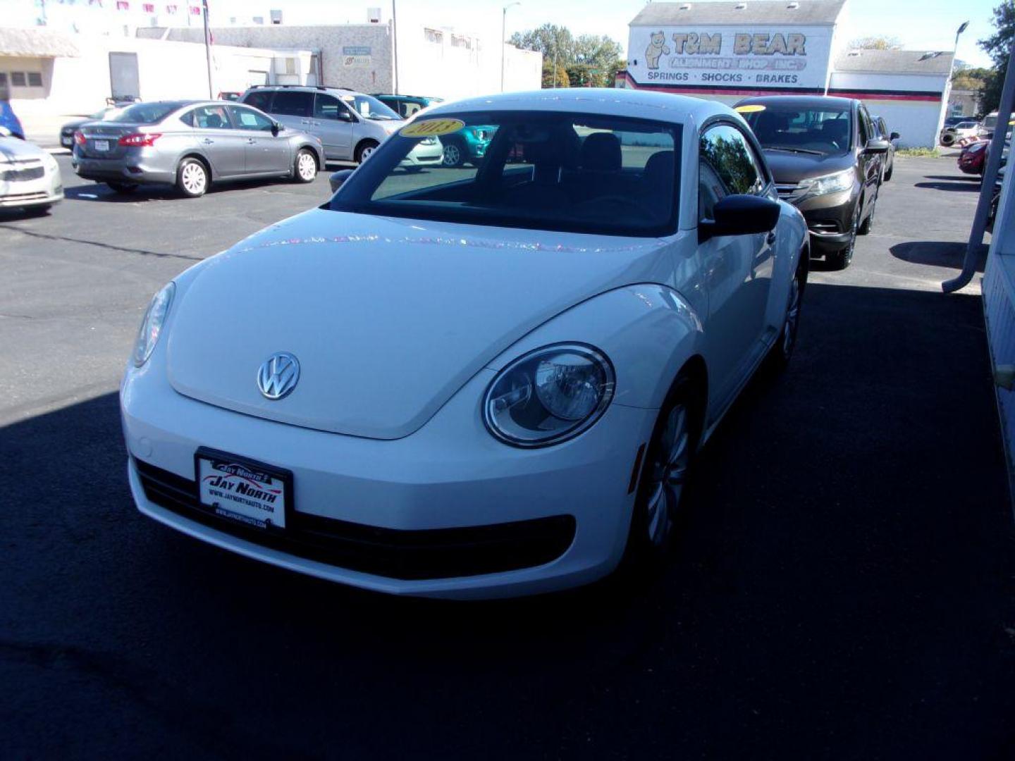 2013 WHITE VOLKSWAGEN BEETLE 2.5L (3VWFP7AT4DM) with an 2.5L engine, Automatic transmission, located at 501 E. Columbia St., Springfield, OH, 45503, (800) 262-7122, 39.925262, -83.801796 - Photo#6