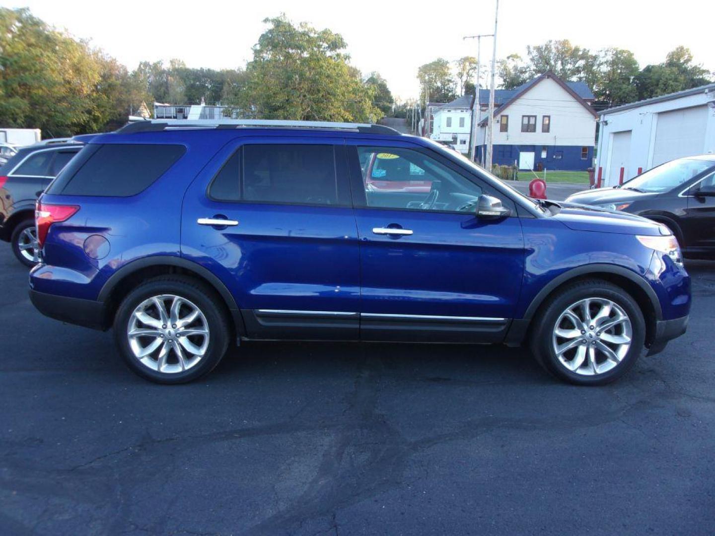 2013 BLUE FORD EXPLORER XLT (1FM5K7D82DG) with an 3.5L engine, Automatic transmission, located at 501 E. Columbia St., Springfield, OH, 45503, (800) 262-7122, 39.925262, -83.801796 - *** 1 Owner *** XLT *** V6 FWD *** Rear Camera *** Premium Audio *** Power lift Gate *** Blind Spot *** Ford Sync *** 3RD Row Seating *** Serviced and Detailed *** Jay North Auto has offered hand picked vehicles since 1965! Our customer's enjoy a NO pressure buying experience with a small town - Photo#0
