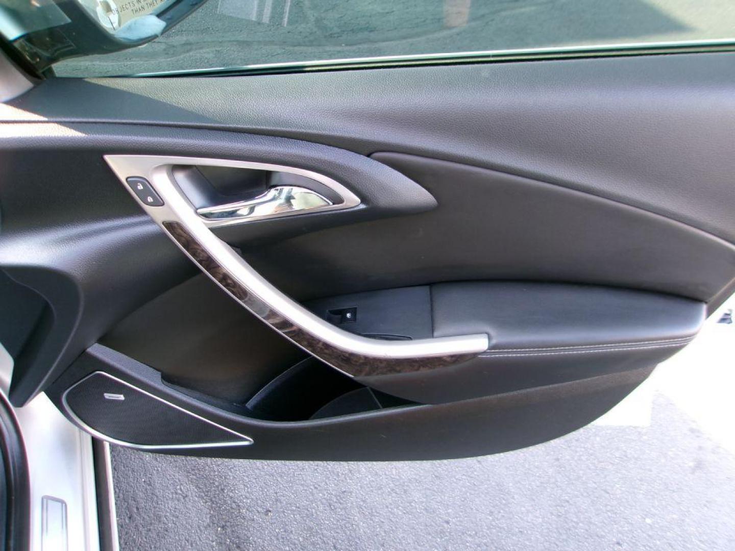 2013 SILVER BUICK VERANO LEATHER (1G4PS5SK0D4) with an 2.4L engine, Automatic transmission, located at 501 E. Columbia St., Springfield, OH, 45503, (800) 262-7122, 39.925262, -83.801796 - Photo#16