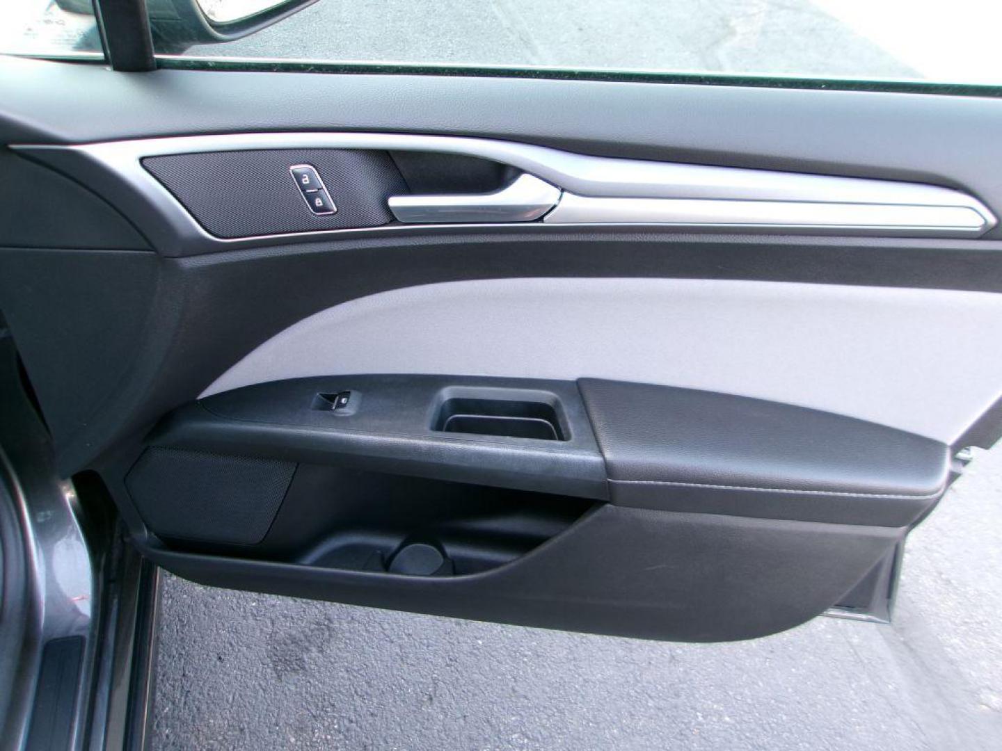 2016 GRAY FORD FUSION S (3FA6P0G75GR) with an 2.5L engine, Automatic transmission, located at 501 E. Columbia St., Springfield, OH, 45503, (800) 262-7122, 39.925262, -83.801796 - Photo#14