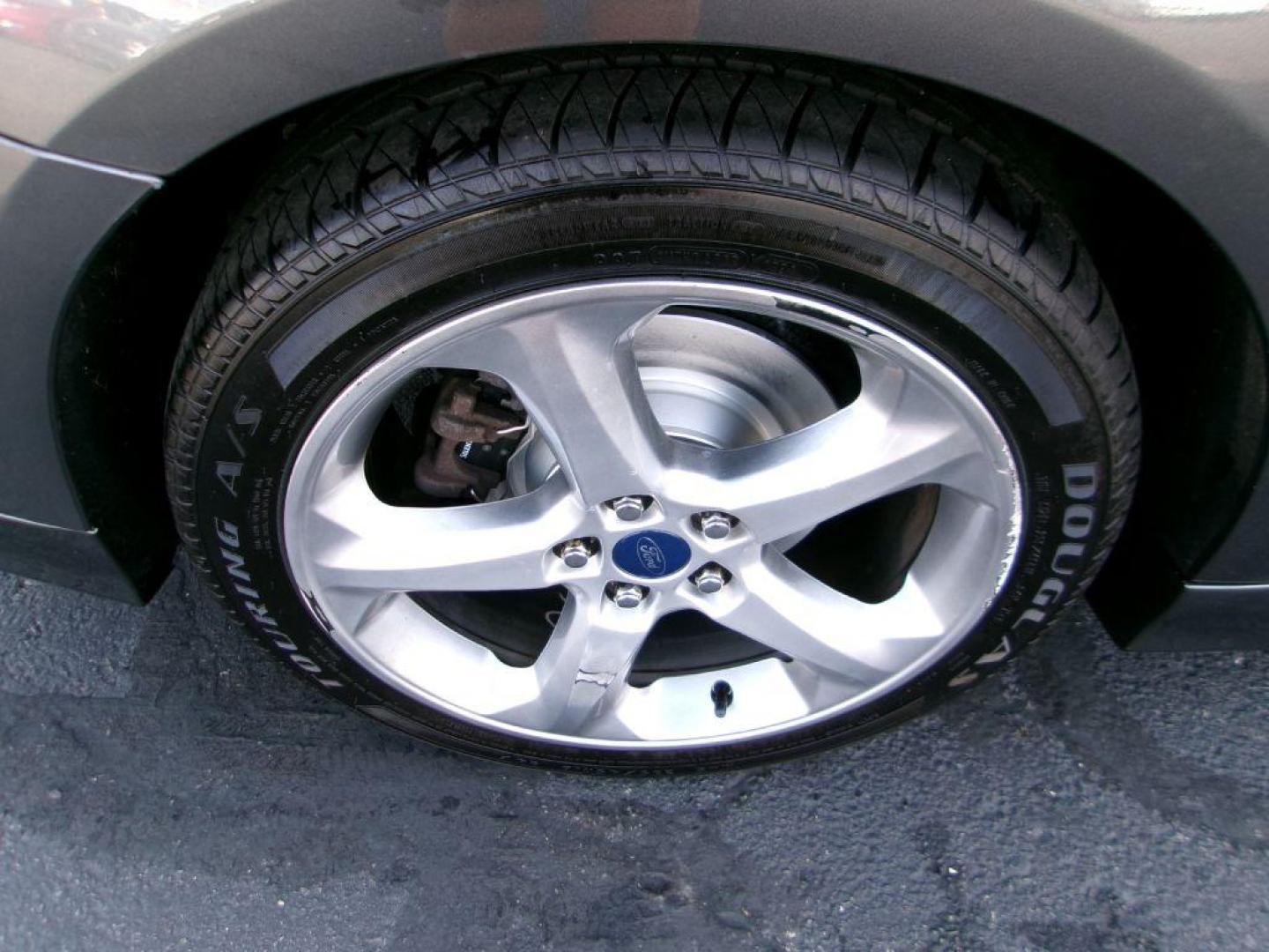 2016 GRAY FORD FUSION S (3FA6P0G75GR) with an 2.5L engine, Automatic transmission, located at 501 E. Columbia St., Springfield, OH, 45503, (800) 262-7122, 39.925262, -83.801796 - Photo#17