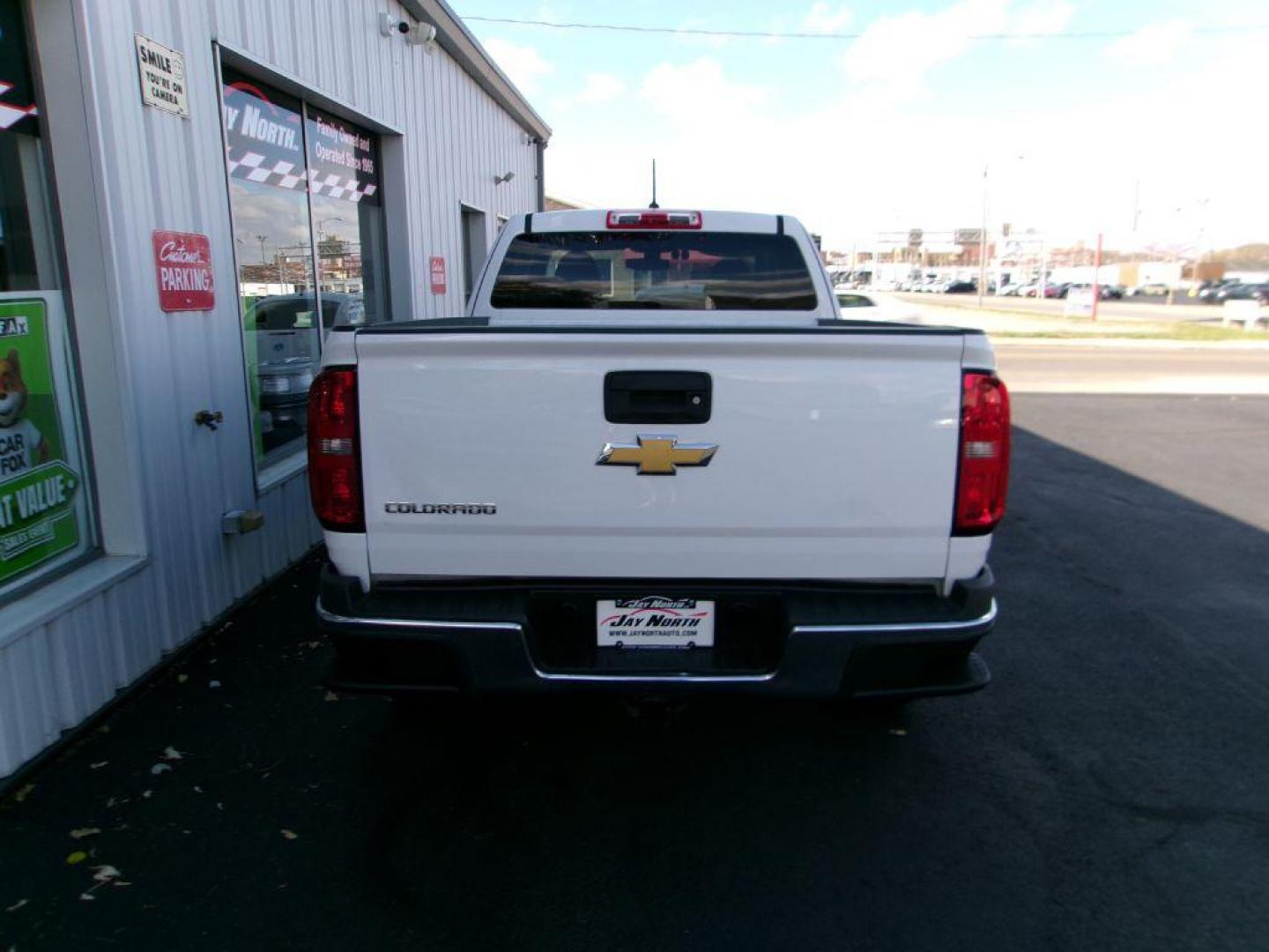 2020 WHITE CHEVROLET COLORADO EXT CAB 2WT (1GCHSBEA5L1) with an 2.5L engine, Automatic transmission, located at 501 E. Columbia St., Springfield, OH, 45503, (800) 262-7122, 39.925262, -83.801796 - ***1-Owner***Work Truck***Back-up Camera***Serviced and Detailed*** Jay North Auto has offered hand picked vehicles since 1965! Our customer's enjoy a NO pressure buying experience with a small town feel. All of our vehicles get fully inspected and detailed. We are a preferred dealer for many - Photo#4